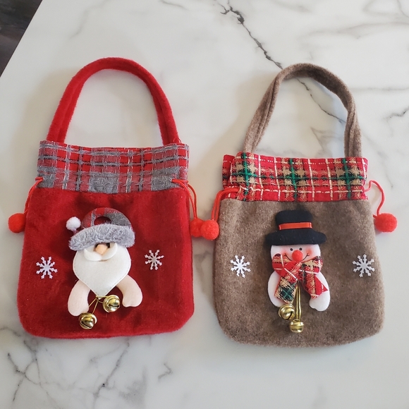 2 Felt Christmas Goodie Bags with Drawstrings Santa & Snowman - Picture 12 of 12